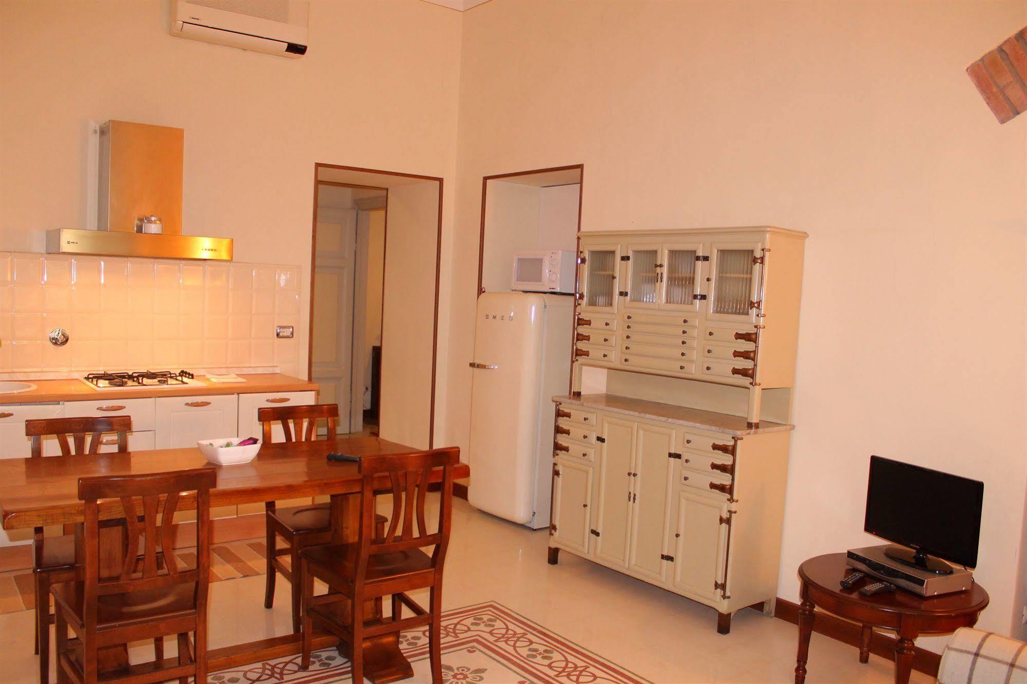 Via Roma Suites فلورنس المظهر الخارجي الصورة