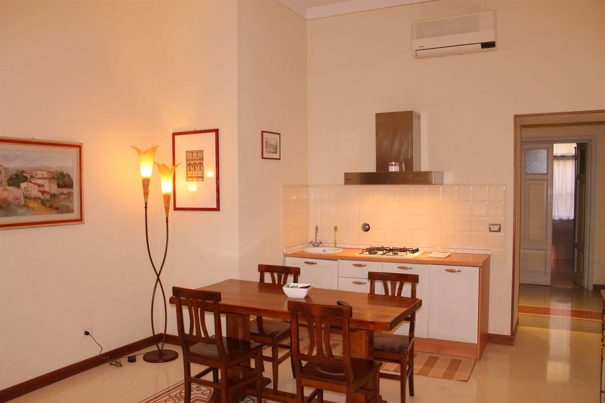 Via Roma Suites فلورنس المظهر الخارجي الصورة